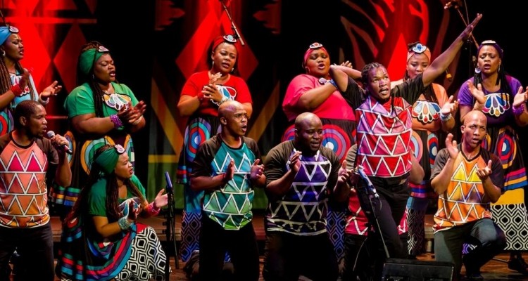 Soweto Gospel Choir : une ode à l’espoir pour les 100 ans de Nelson Mandela