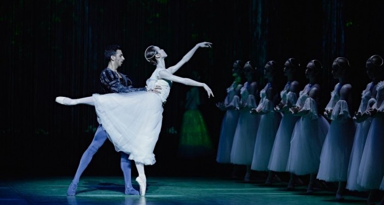 Giselle : un ballet classique dansé par les Grands Ballets Canadiens de Montréal